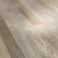 Pergo Outlast+ Waterproof Dockside Grey Oak 10 Mm T X 7.48 In. W X 54.33 In. L Laminate Flooring (1015.8 Sq. Ft. / Pallet)