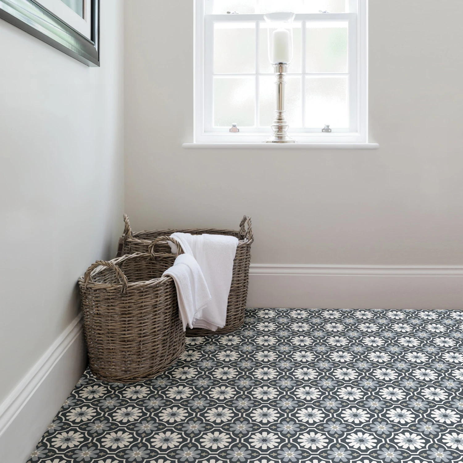 FloorPops Sevilla 12 In. X 12 In. Peel And Stick Virgin Vinyl Floor Tiles (10-Pack) 3 FloorPops Sevilla 12 In. X 12 In. Peel And Stick Virgin Vinyl Floor Tiles (10-Pack) - Image 3