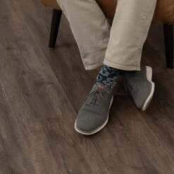 CALI Long-Board Vinyl Pro 6-Piece 9-in X 70.87-in Offshore Oak Luxury Vinyl Plank Flooring -Floor Promotion Store 810124039592 12535107 1800x1800