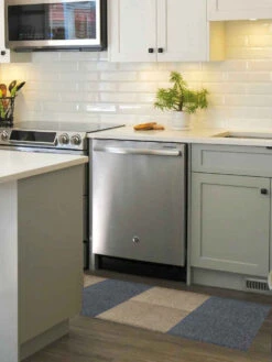 DIP Shade Carpet Tile Square 19.7 In. X 19.7 In. 16.2 Sq Ft/6 Pack -Floor Promotion Store b9b04937 5f51 4fba 9a71 7c78bc3499f5 1.92eefe2cc65a334ceda0ec4238cedb23 1800x1800